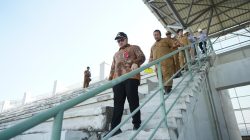 Mas Dhito Pastikan Pengerjaan Atap Stadion Gelora Daha Jayati Rampung Tahun 2026