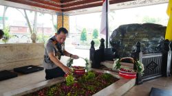 Ziarah ke Makam Bung Karno, Kapolri: Meneladani Nilai-Nilai Kepemimpinan Para Pendiri Bangsa