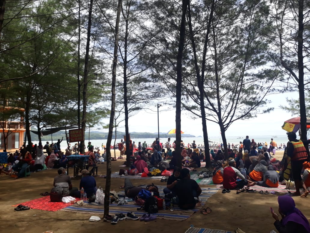 Imbas Regulasi Baru, Pengelolaan Wisata Pantai Gemah Tulungagung Terganggu, Desa Kehilangan Pendapatan