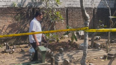 Bukan Kecelakaan Biasa? Polisi Lakukan Ekshumasi Remaja Jogoroto yang Tewas di Kamar Mandi