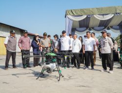 Antisipasi Gagal Panen, Pemkab Lamongan Kerahkan Drone Kementan Berantas Wereng Serentak di 19 Kecamatan
