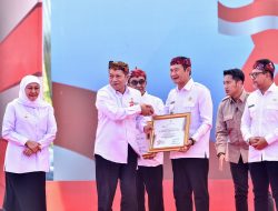 Bupati Lamongan Raih Penghargaan Pembina Koperasi Andalan Jatim 2026, Bukti Komitmen Majukan UMKM dan Koperasi