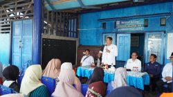 Bupati Lamongan Temui Keluarga ABK KMN Entok, Pastikan Pencarian Korban Terus Berlanjut