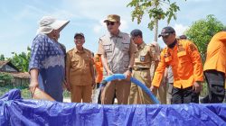 Bupati Lamongan Salurkan 25 Ribu Liter Air Bersih untuk Warga Terdampak Kekeringan, Siapkan Solusi Jangka Panjang