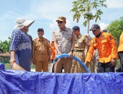 Bupati Lamongan Salurkan 25 Ribu Liter Air Bersih untuk Warga Terdampak Kekeringan, Siapkan Solusi Jangka Panjang