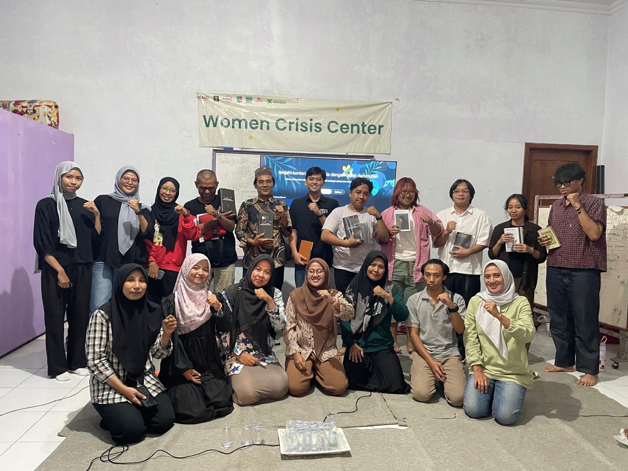 Aliansi Inklusi Jombang Ajak Anak Muda Refleksikan Relasi Kuasa Lewat Bedah Novel Tuhan Izinkan Aku Menjadi Pelacur
