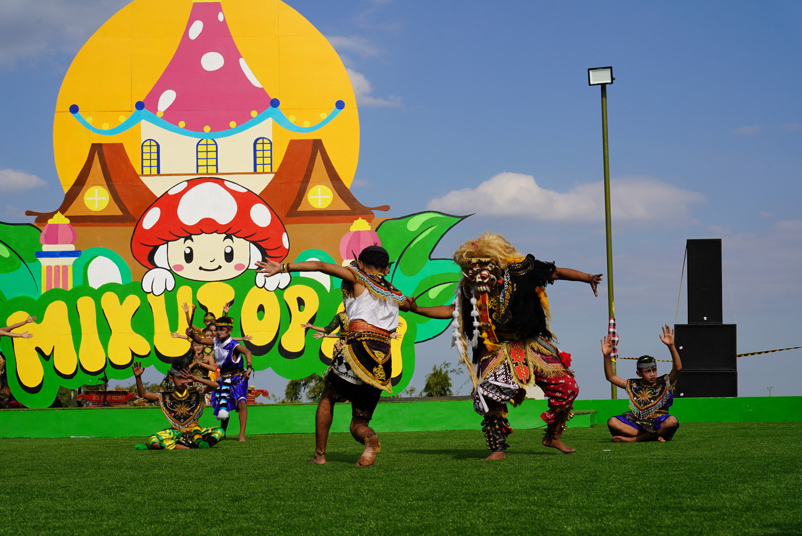 Mikutopia Perpanjang Pertunjukan Budaya Gratis hingga 12 Juli, Tiket Weekday Tetap Berlaku Selama Libur Sekolah