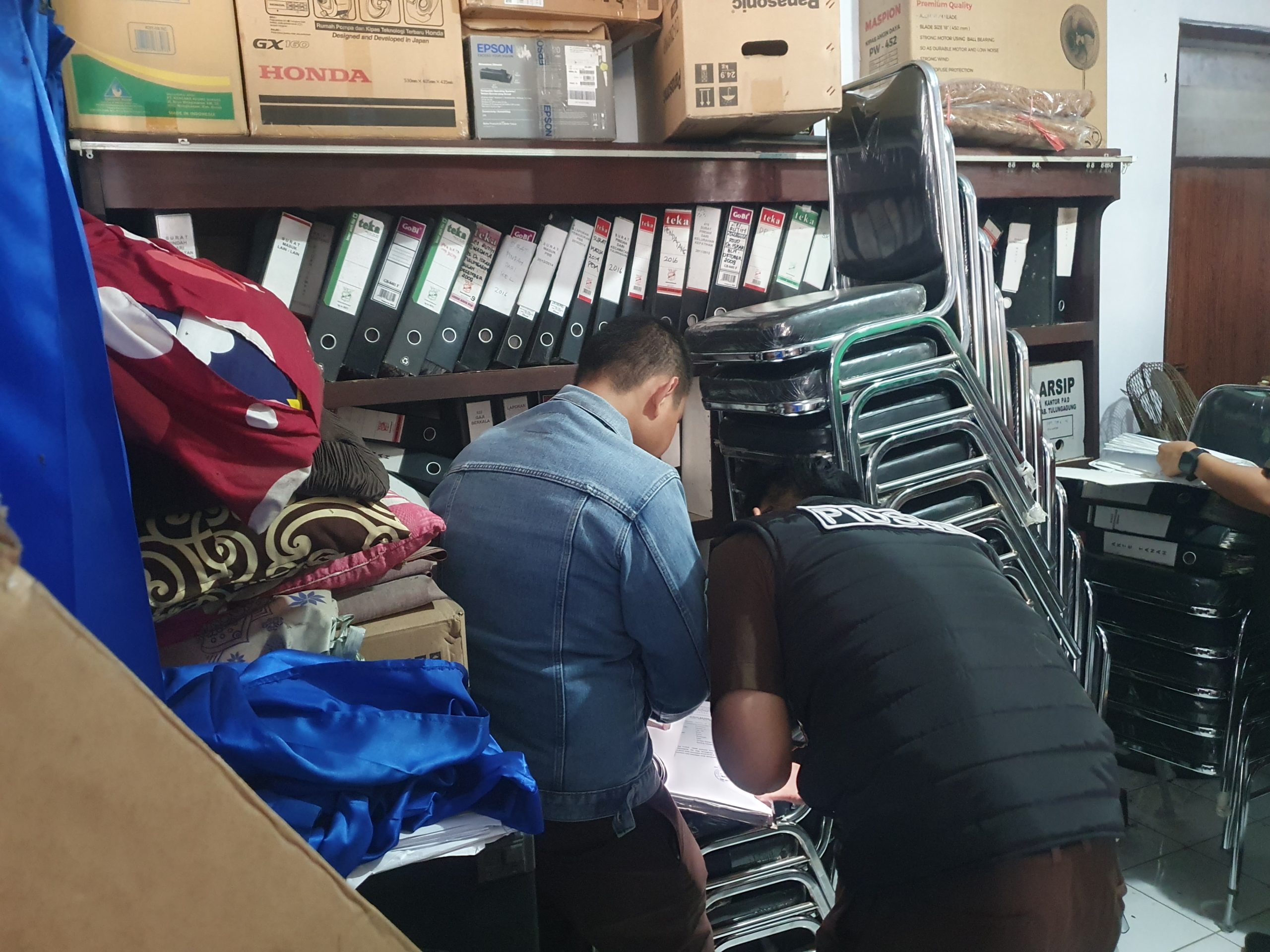 Penyidik Kejari Tulungagung Kembali Geledah Kantor Kelurahan Kepatihan, Sita Lima Dokumen Terkait Dugaan Korupsi Griya Dalem Kanjengan
