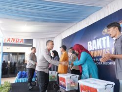 Kakorbinmas Baharkam Polri Tinjau Pelaksanaan Gerakan Pangan Murah di Kabupaten Kediri