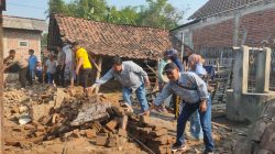 Peringati HUT Ke-80 Bhayangkara, PWI dan Polres Nganjuk Gelar Bedah Rumah untuk Warga Kurang Mampu