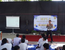 Satlantas Polres Kediri Edukasi Keselamatan Berlalu Lintas kepada Siswa Baru SMAN 1 Kandangan