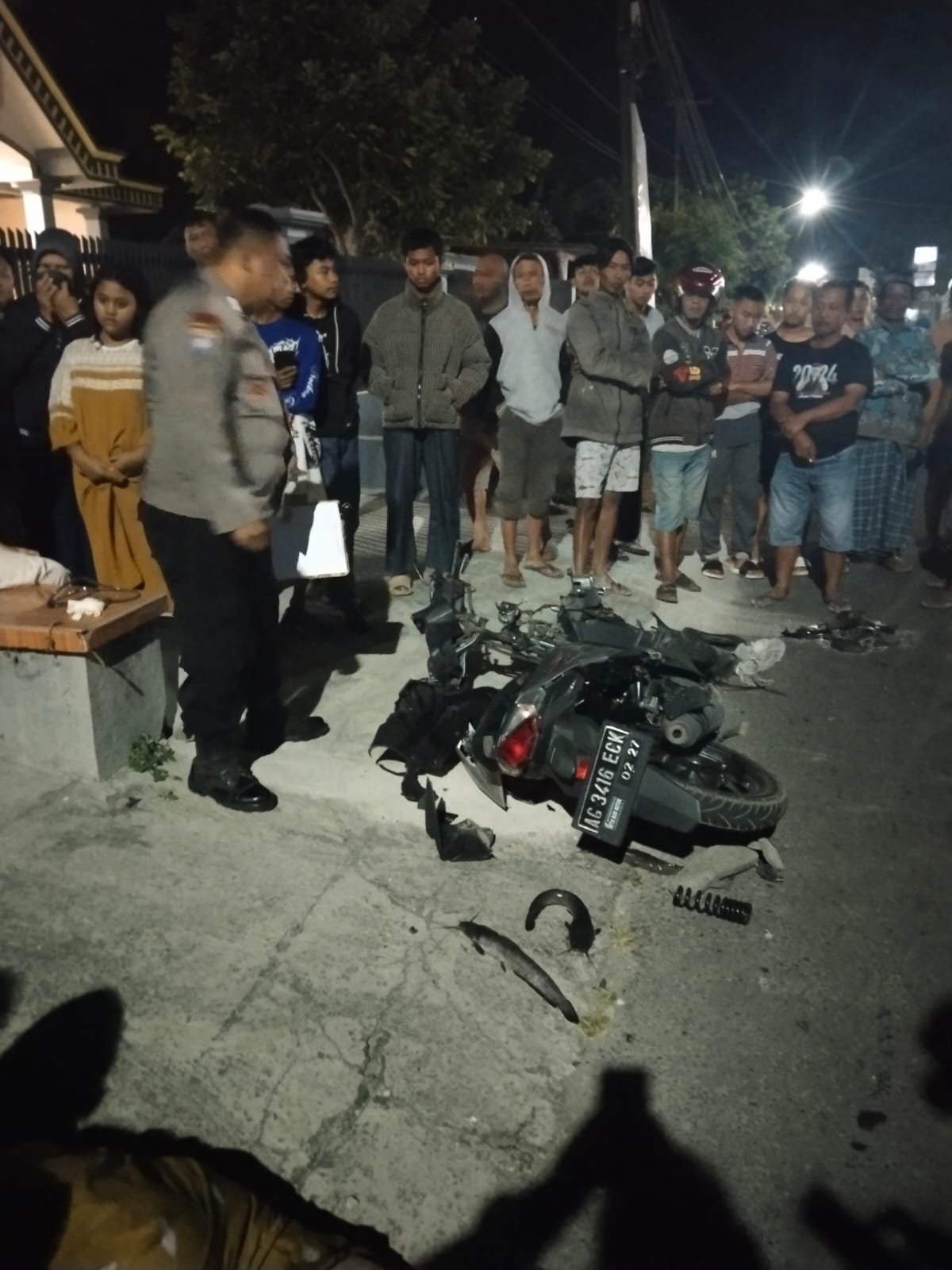 Tabrakan Truk dan Sepeda Motor di Kediri, Pelajar Tewas di Lokasi Kejadian