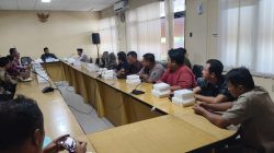 Komisi II DPRD Kabupaten Kediri Tampung Aspirasi Pedagang Pasar Ikan Hias SLG dalam Audiensi