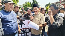 PWI dan IJTI Nganjuk Gelar Aksi Damai, Desak DPRD Kawal Tuntutan Klarifikasi Presiden soal Istilah “Londo Ireng”