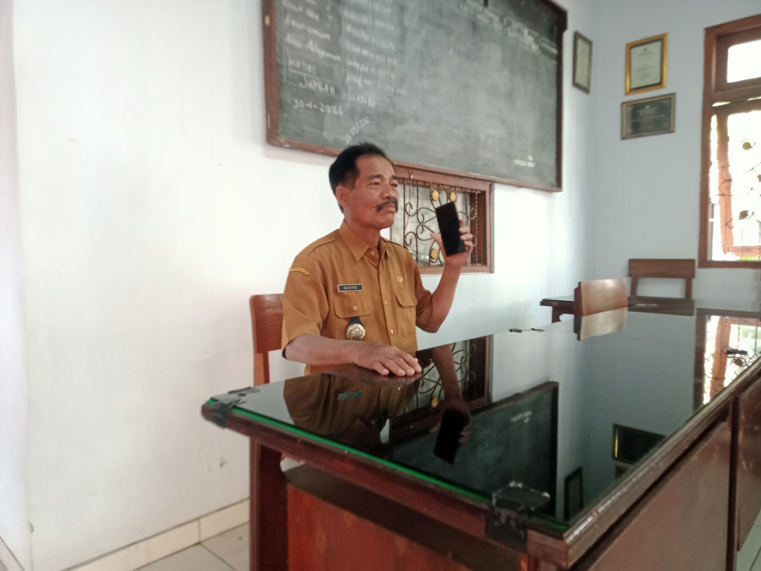 Merasa Dicemarkan Lewat Tuduhan Korupsi, Kades Sanan Nganjuk Siapkan Gugatan dan Laporan ke APH