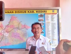 Dishub Kabupaten Kediri Kaji Pemasangan Warning Lamp di Tugu Nanas Ngancar untuk Tekan Angka Kecelakaan