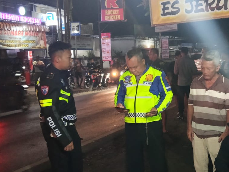 Pejalan Kaki Tewas Ditabrak Sepeda Motor Saat Menyeberang di Rejotangan Tulungagung