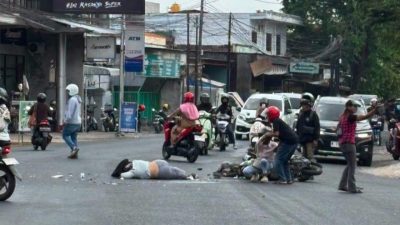Dua Pemotor Terlibat Kecelakaan di Simpang Empat Gleduk Tulungagung, Diduga Dipicu Traffic Light Mati