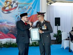 Bupati Kediri Mas Dhito Terima Penghargaan pada Peringatan Hari Bhayangkara ke-80, Ini Infonya