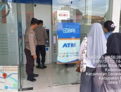 Patroli Objek Vital, Polsek Lodoyo Barat Tingkatkan Keamanan di Akhir Pekan