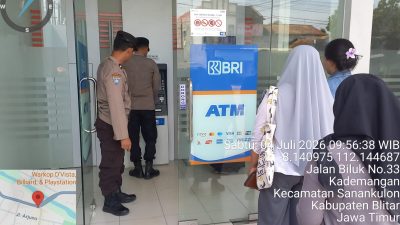Patroli Objek Vital, Polsek Lodoyo Barat Tingkatkan Keamanan di Akhir Pekan