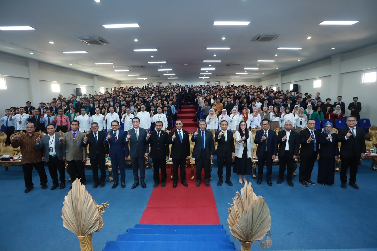 OJK Perkuat Literasi Pasar Modal Syariah di Gontor, Dorong Lahirnya Investor Muda yang Cerdas dan Legal