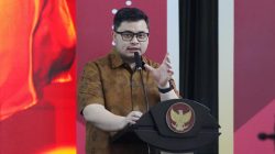 Beasiswa Rp30 Miliar dari Mas Dhito Diserbu Pendaftar, Verifikasi Lapangan Pastikan Bantuan Tepat SasaranBeasiswa Rp30 Miliar dari Mas Dhito Diserbu Pendaftar, Verifikasi Lapangan Pastikan Bantuan Tepat Sasaran