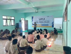 MPLS di SMA Darul Falah, Polsek Talun Ajak Siswa Cegah Bullying dan Junjung Sikap Saling Menghormati