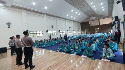Police Goes to School, Satlantas Polres Blitar Edukasi Keselamatan Berlalu Lintas kepada Siswa MAN 2 Blitar