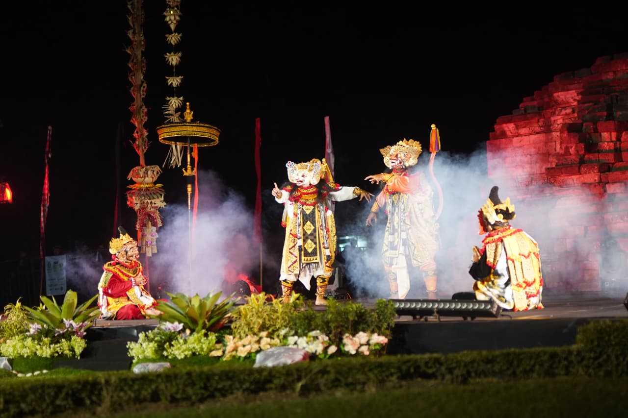 Sastra Saraswati Sewana Yatra 2026 di Candi Tegowangi, Mas Dhito Tegaskan Budaya Jadi Jembatan Toleransi
