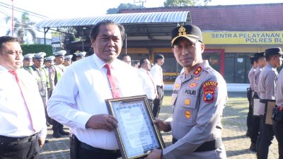Kapolres Blitar Kota Apresiasi 14 Personel Berprestasi, Dorong Profesionalisme dan Integritas Anggota