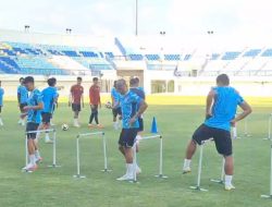 Persela Lamongan TC di Batu, Bima Sakti Genjot Fisik Pemain Jelang Championship 2026/2027