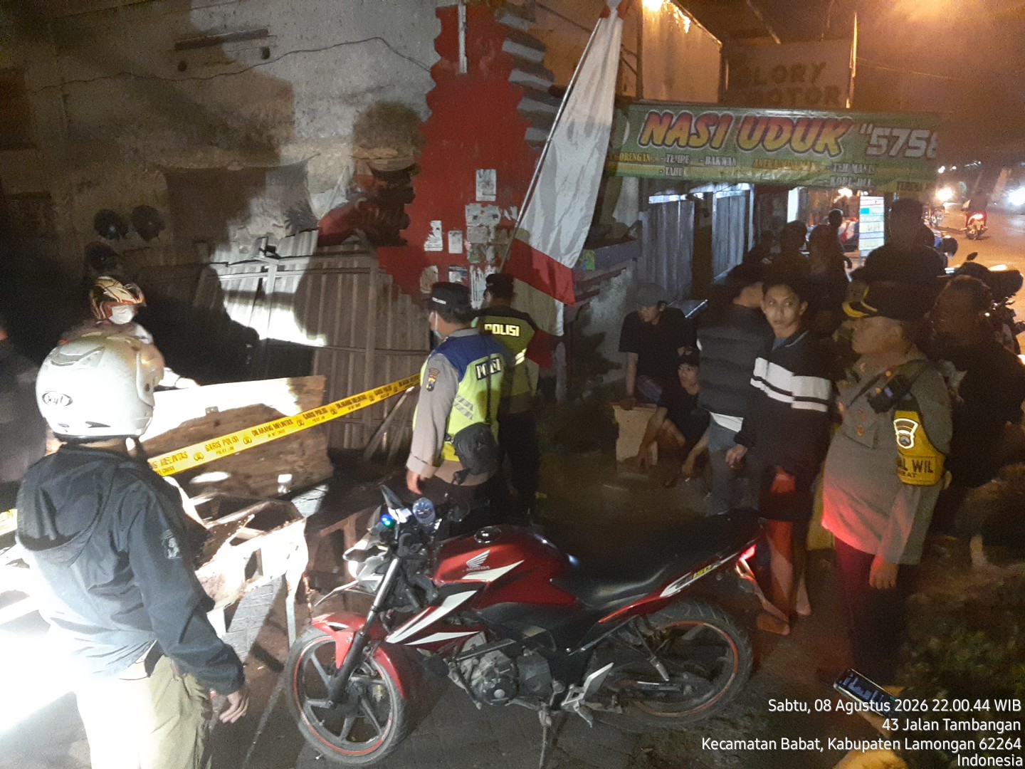 Kebakaran Hebat di Jembatan Babat Lamongan, Bangunan Semi Permanen dan Dua Motor Ojek Ludes