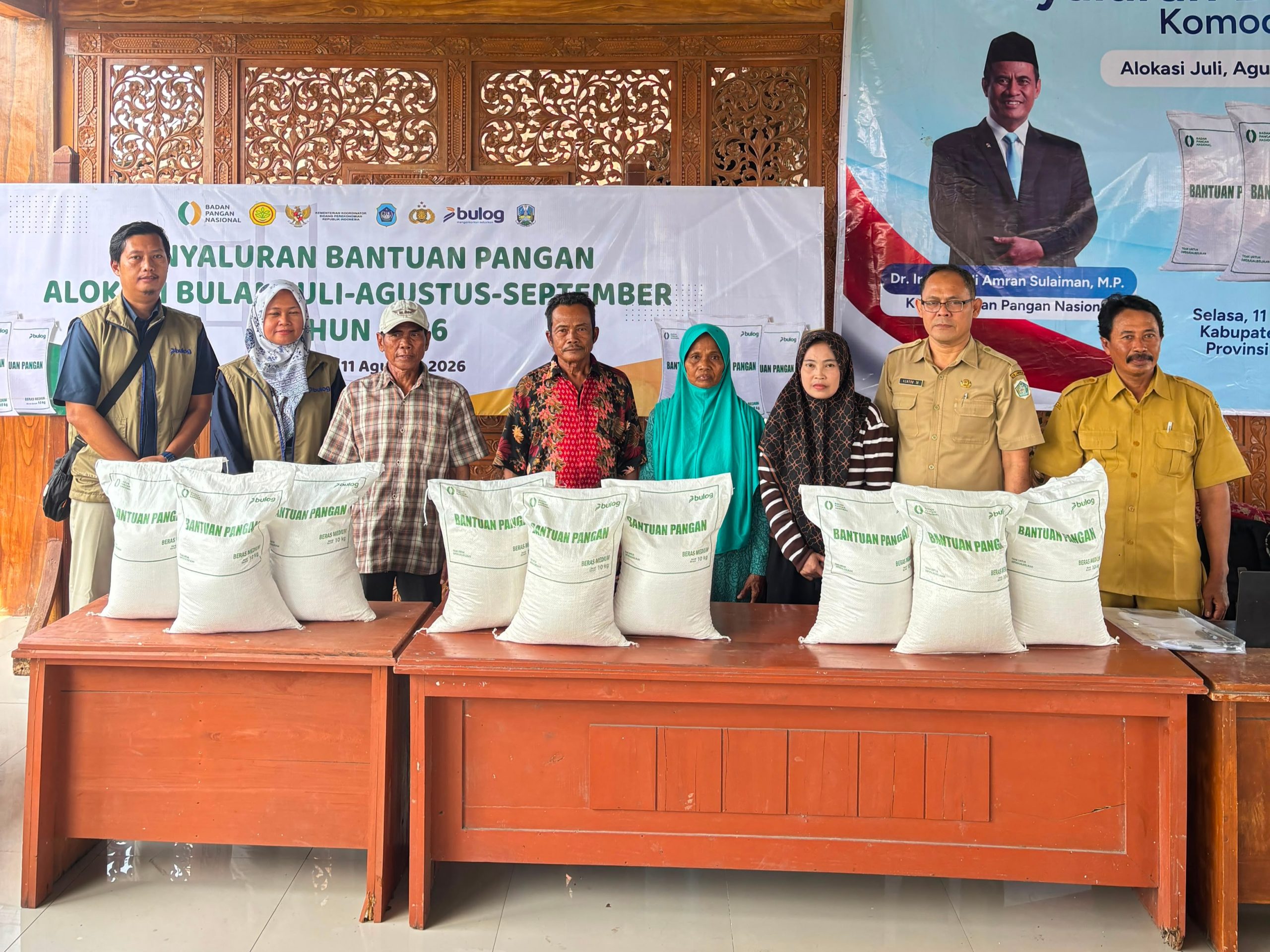 Bulog Bojonegoro Salurkan Bantuan Beras untuk 179.868 Penerima di Lamongan