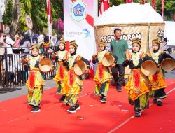Karnaval Pelajar Lamongan Semarakkan HUT ke-81 RI, Suguhkan Kostum Kreatif Bernuansa Nusantara