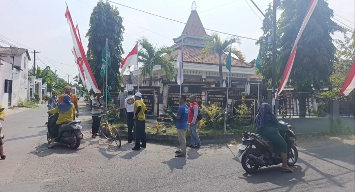 Bendera NU dan Merah Putih Berdampingan, Jombang Bersiap Sambut Muktamar ke-35 dan HUT RI
