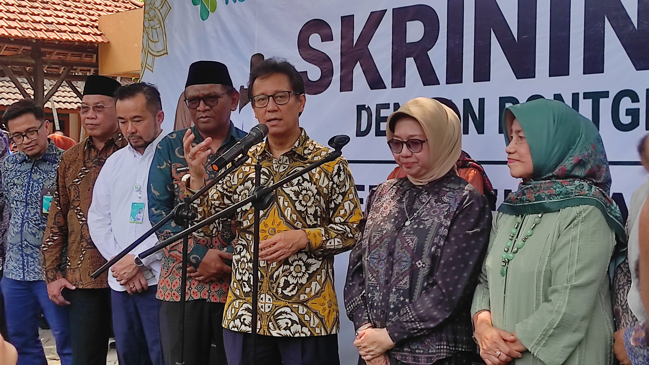 Menteri Kesehatan Tinjau Skrining TB di Tebuireng, 2.481 Santri Jalani Pemeriksaan Portable X-Ray