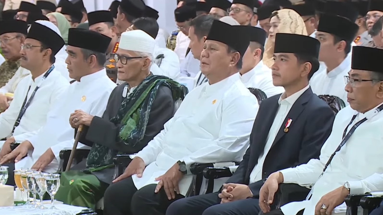 Prabowo Tiba di Tambakberas, Naik Maung Putih Disambut Ribuan Warga Jelang Pembukaan Muktamar NU