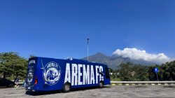 Rayakan HUT ke-39, Arema FC Perkenalkan Bus Anyar Berpelat Hoki N 7887 IB