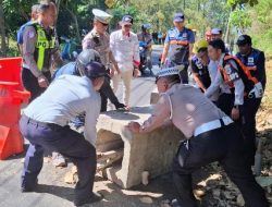 Tim Gabungan Kembali Tutup Portal Klemuk, Antisipasi Kecelakaan di Jalur Ekstrem