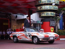 Upacara HUT ke-81 RI di Museum Angkut, Mobil Stingray Jadi Mimbar Unik