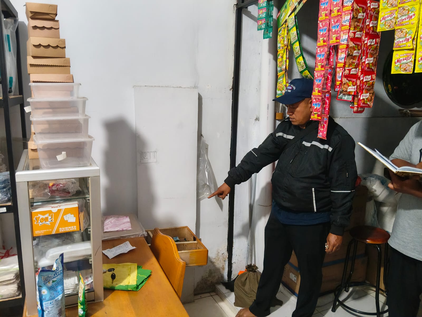 Polisi Amankan Pria yang Diduga Hendak Curi Uang Toko di Tumpang Malang