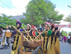 Pawai Budaya Trenggalek, Ketua DPRD Ajak Lestarikan Tradisi dan Doakan Warga Flores NTT