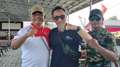Tarik Tambang dan Panjat Pinang Semarakkan HUT ke-81 RI di Omah Sawah, Warga Perkuat Persatuan