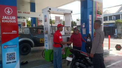 Antisipasi Antrean BBM di Awal Agustus, Polsek Kras Tingkatkan Patroli di SPBU