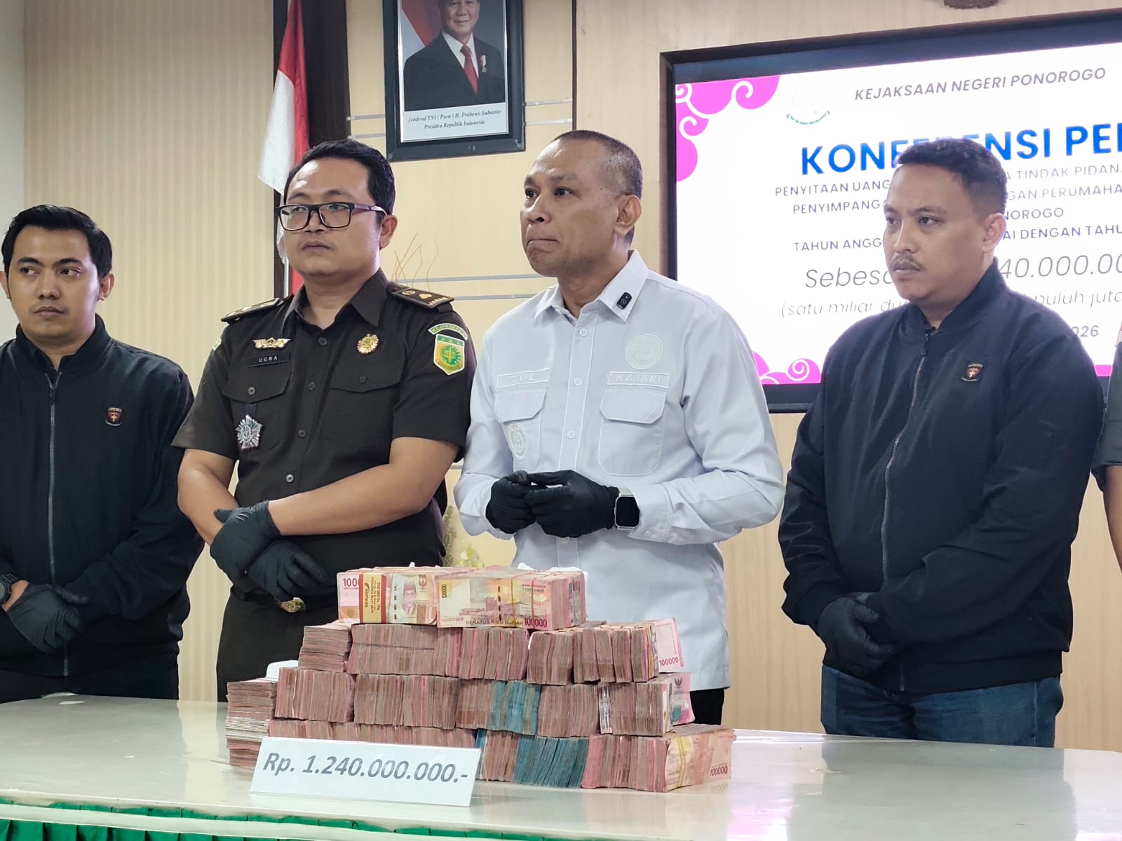Kejari Ponorogo Sita Rp1,988 Miliar dalam Kasus Tunjangan Perumahan DPRD