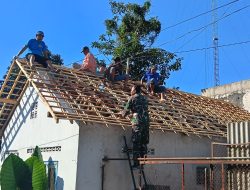 Wujudkan Hunian Layak, Babinsa dan Warga Gotong Royong Renovasi Rumah Warga