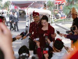 Curi Perhatian, Raffi Ahmad Kenakan Busana Khas Kabupaten Kediri di Upacara Kemerdekaan