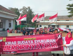 Peringati Hari Konstitusi, Ratusan Warga Gelar Kirab Kebangsaan di Situs nDalem Pojok
