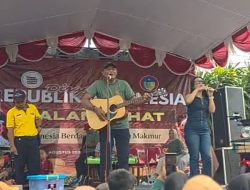 Antusiasme Warga Desa Jambu Ikuti Jalan Sehat HUT RI